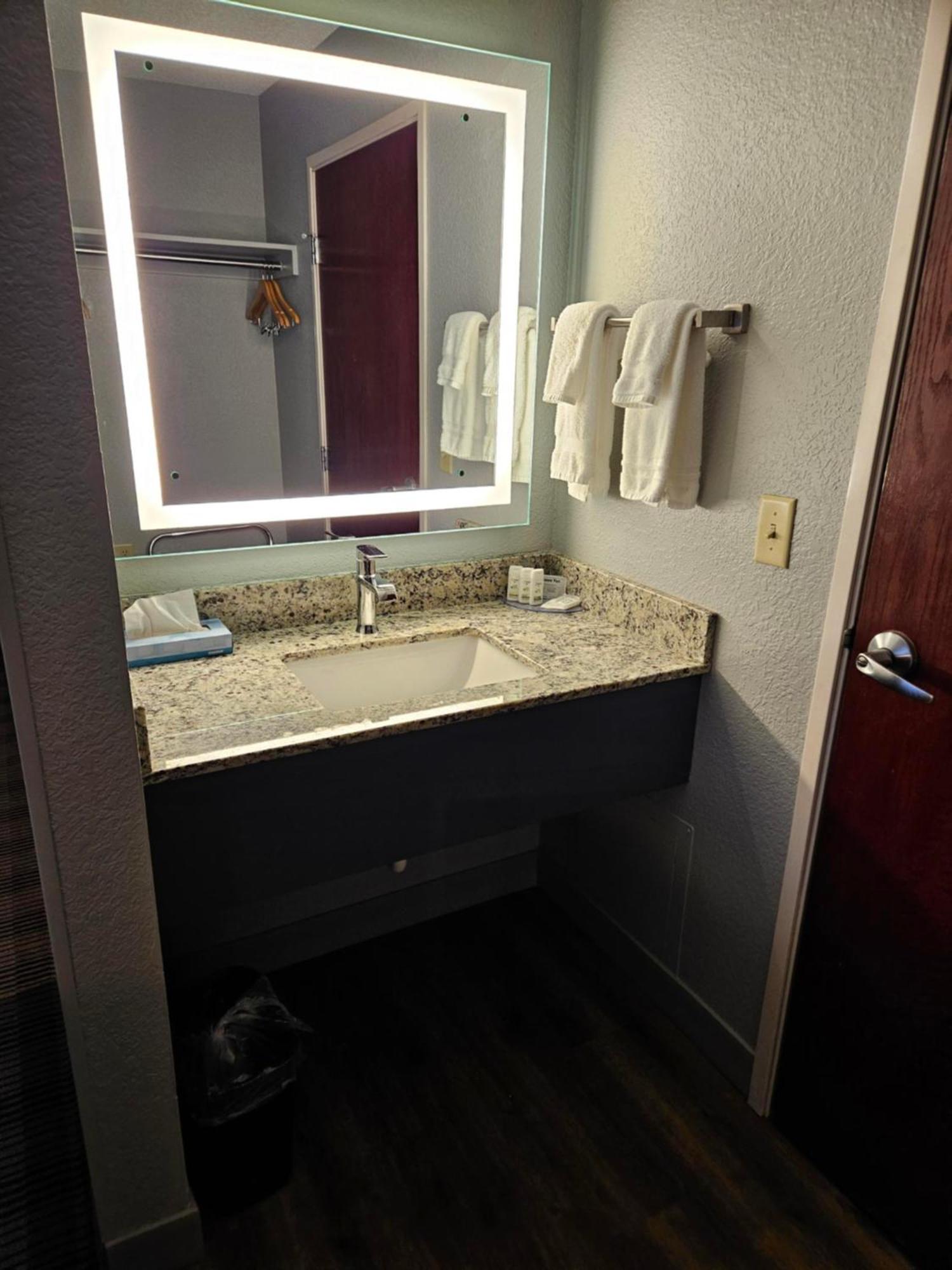Americinn By Wyndham Mounds View Minneapolis Eksteriør billede